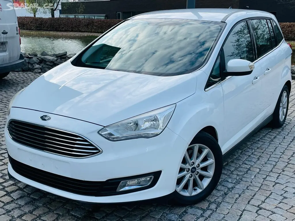 Ford Grand C-MAX, 2.0TDCi MANUÁL 7MÍST SERVISKA